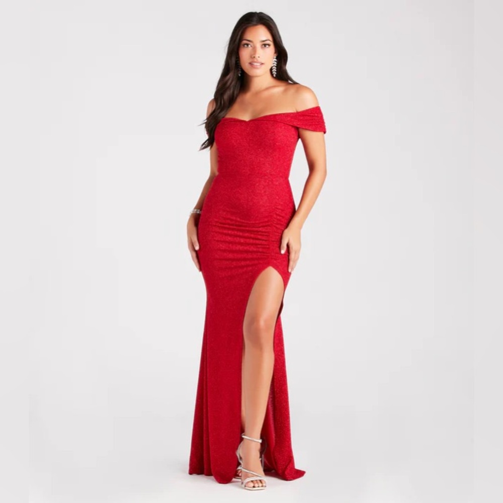 Meryl Formal Glitter Long Dress size XS red glitter prom dress Windsor